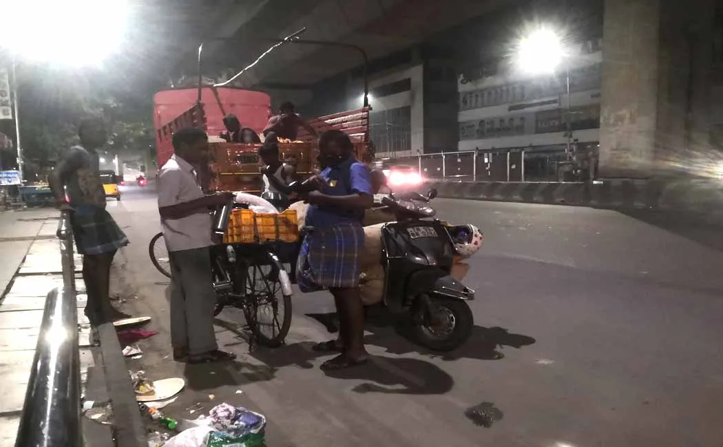 Red carts- not afraid- white carts -afraid - Those who knock -wake up the sleeping -Chennai